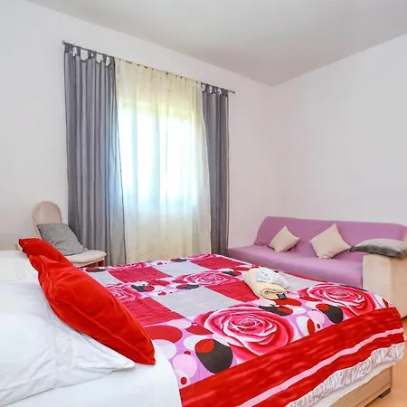 Nena Apartment