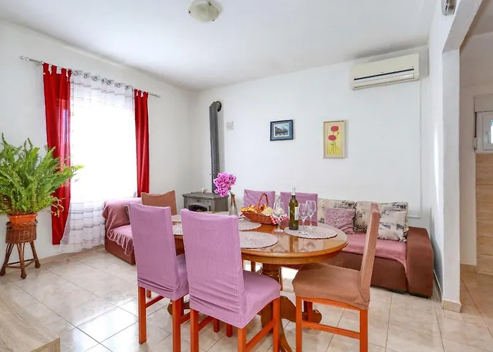 Nena Apartment *
