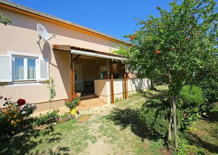 Apartment Nena *