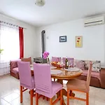 Nena Apartment *