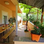 Nena * Poljica (Zadar)